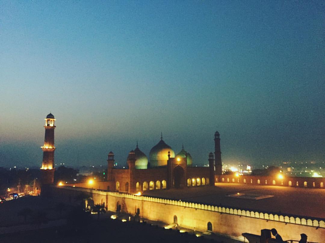 Badshahi Mosque 4.jpg